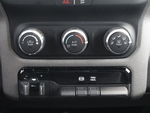 Used 2024 RAM 3500 Tradesman image 18