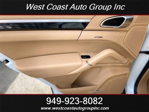 Used 2013 Porsche Cayenne image 15