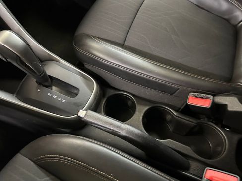 Certified 2022 Chevrolet Trax LT w/ LT Convenience Package image 14