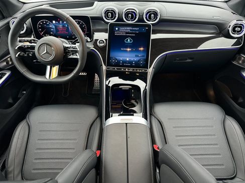 Used 2026 Mercedes-Benz GLC 300 GLC 300 image 12