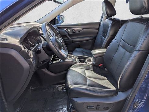 Used 2017 Nissan Rogue SL AWD/4WD image 16