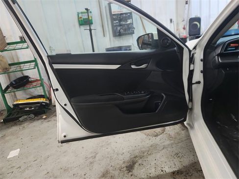 Used 2018 Honda Civic EX image 18