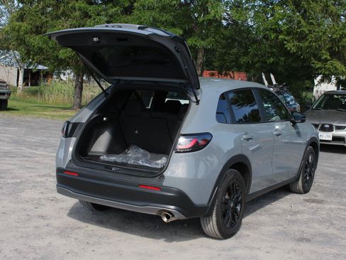 Used 2026 Honda HR-V Sport image 7