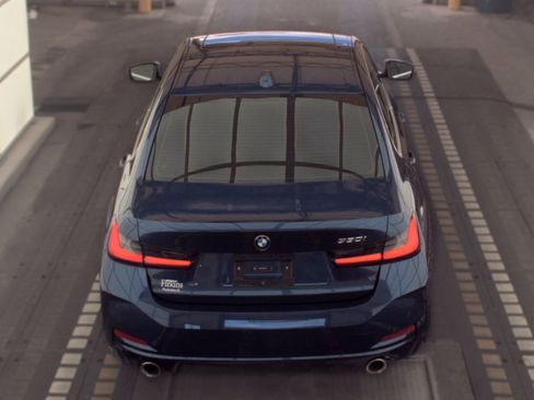 Used 2024 BMW 330i Sedan w/ Convenience Package RWD image 6