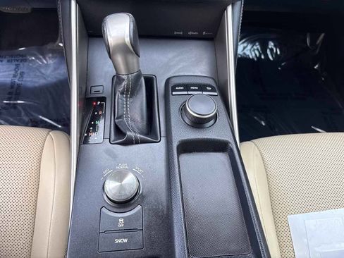 Used 2015 Lexus IS 250 RWD image 27