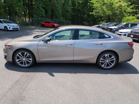 Used 2024 Chevrolet Malibu LT FWD image 3