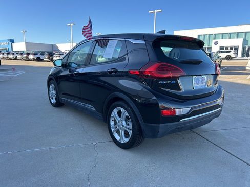 Used 2017 Chevrolet Bolt LT image 8