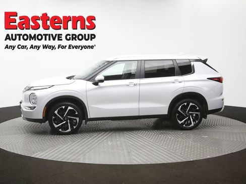 Used 2024 Mitsubishi Outlander SE AWD/4WD image 58