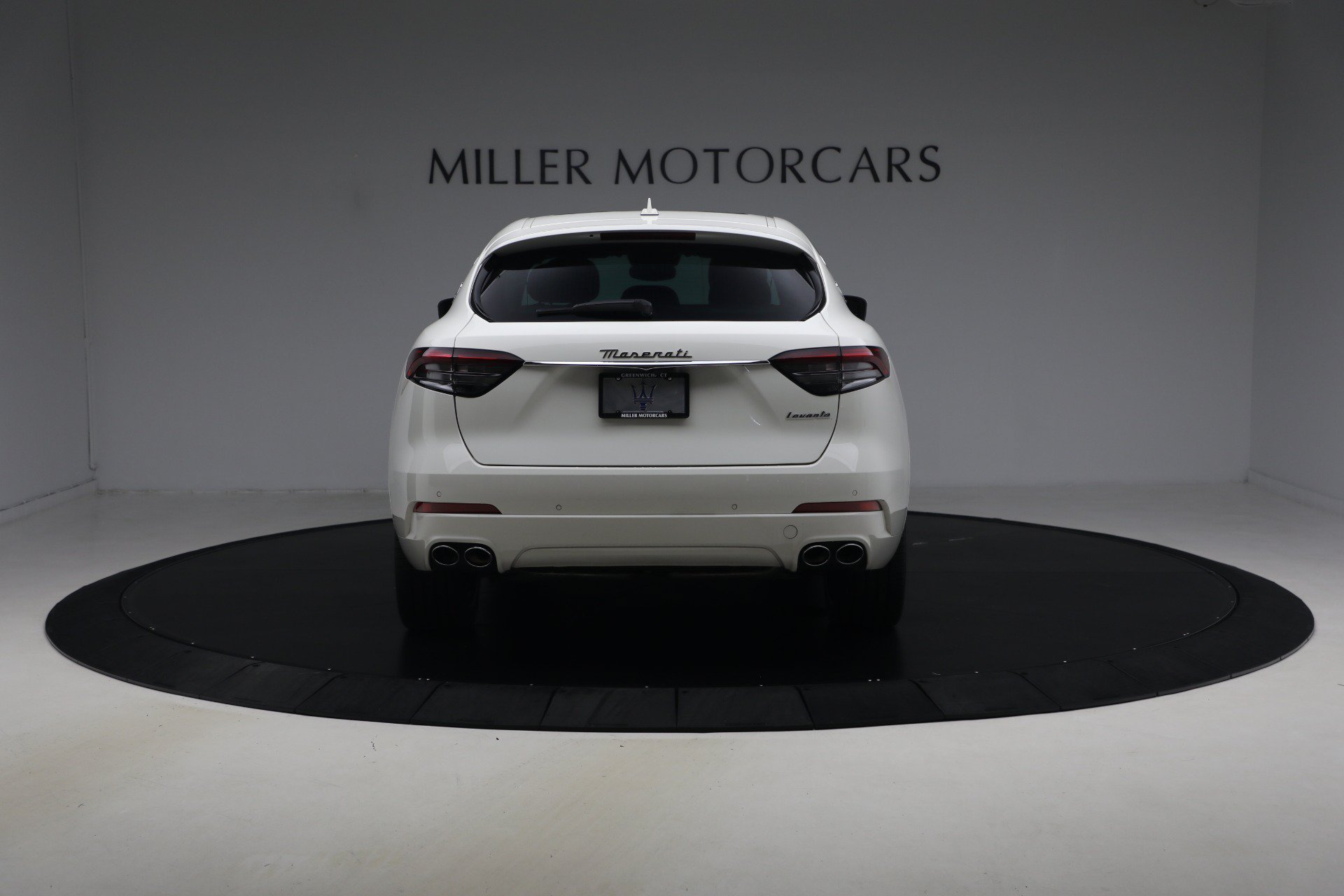Certified 2023 Maserati Levante GT AWD/4WD image 6