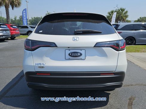 New 2026 Honda HR-V LX image 4