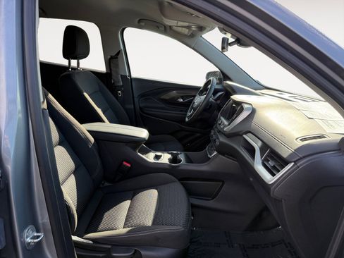 Used 2023 GMC Terrain SLE w/ Driver Convenience Package image 19