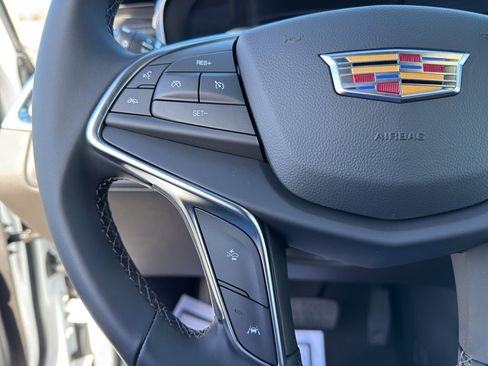 New 2026 Cadillac XT5 Luxury w/ LPO, Bronce Accent Package image 19