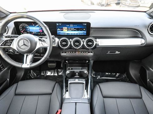 New 2026 Mercedes-Benz GLB 250 image 17