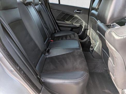 Used 2014 Dodge Charger R/T image 18