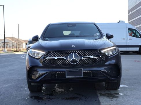 Used 2025 Mercedes-Benz GLC 300 4MATIC image 2