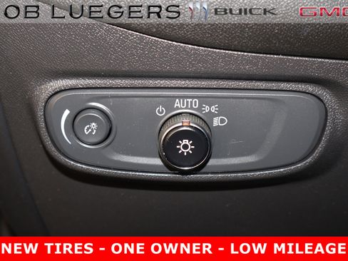 Certified 2023 Chevrolet Equinox LT w/ Driver Convenience Package image 30