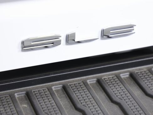 New 2026 GMC Sierra 2500 SLE w/ SLE Value Package; image 8