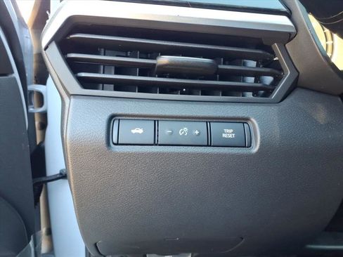 New 2025 Nissan Altima 2.5 SR image 19