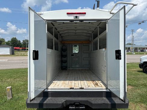 Used 2019 RAM ProMaster 3500 w/ Premium Appearance Group FWD image 9