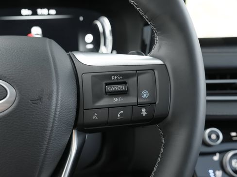 Used 2025 INFINITI QX60 Sensory w/ Vision Package AWD/4WD image 19