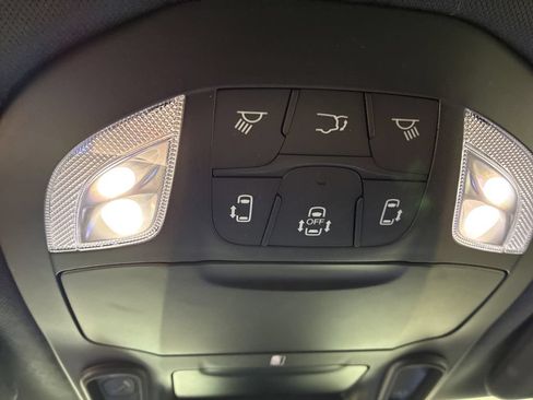 Used 2023 Chrysler Pacifica Limited w/ S Appearance Package AWD/4WD image 30