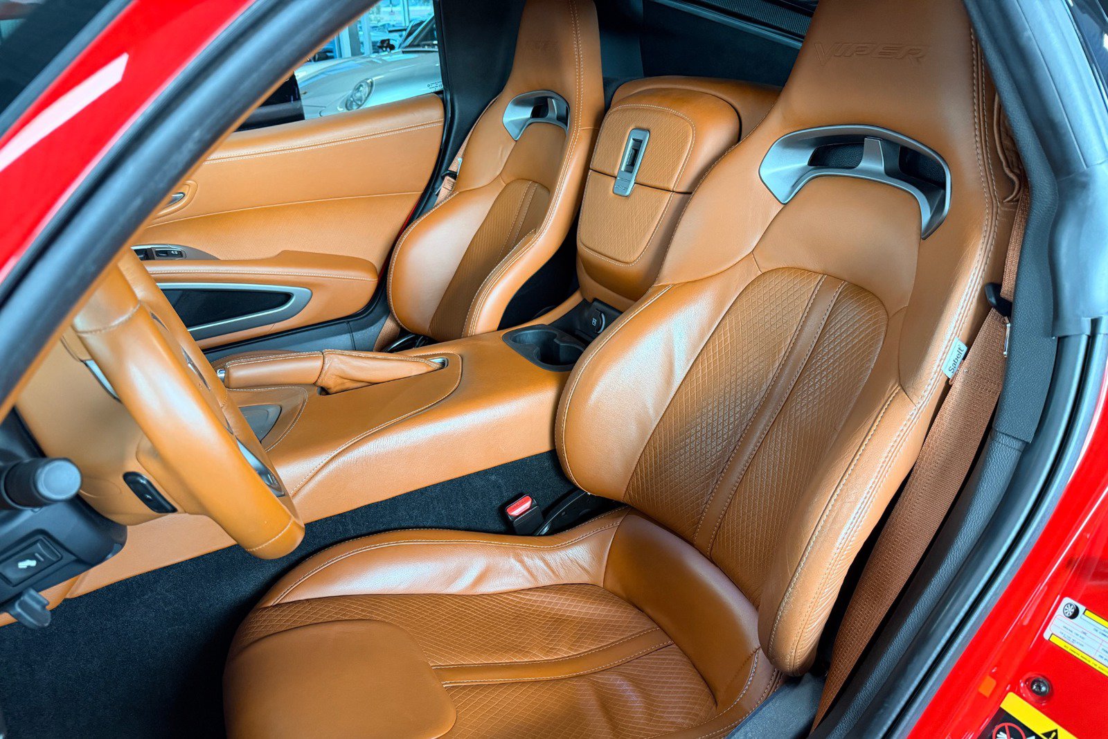 Used 2013 SRT Viper GTS w/ GTS Laguna Interior Pkg RWD image 11
