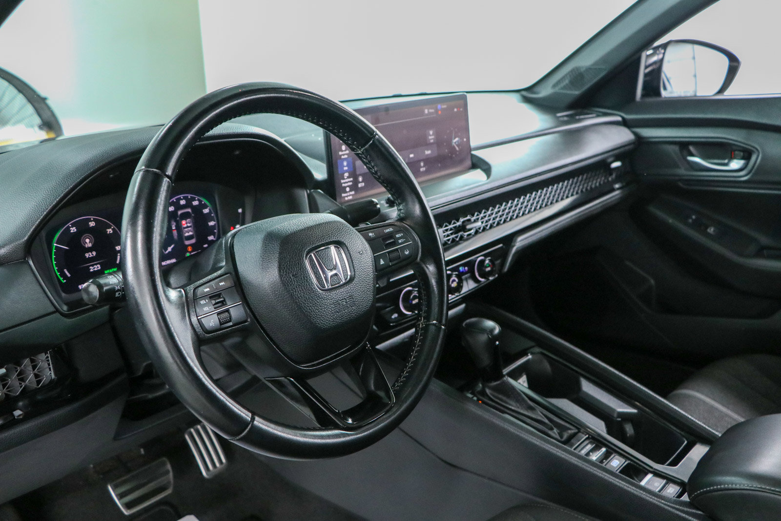Used 2024 Honda Accord Sport image 23