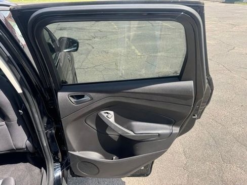 Used 2018 Ford Escape SE FWD image 7