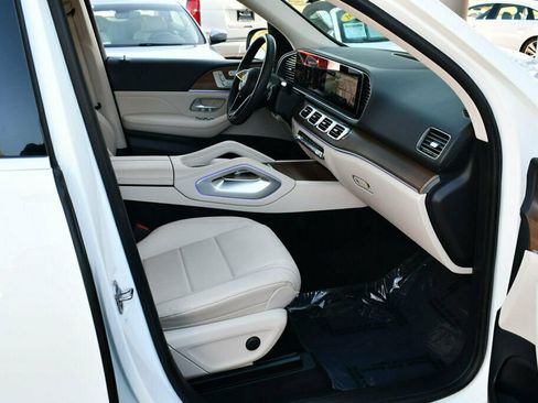 Used 2024 Mercedes-Benz GLE 450 4MATIC image 39