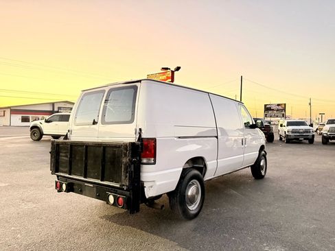 Used 2000 Ford E-350 and Econoline 350 Super Duty RWD image 5