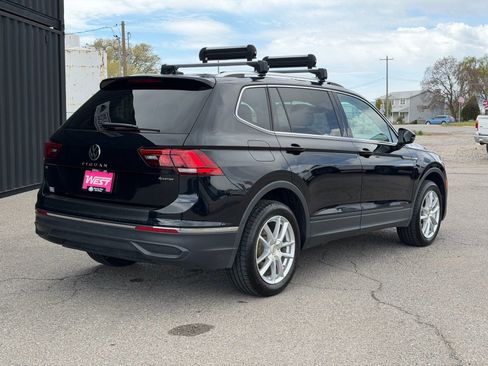 Used 2022 Volkswagen Tiguan SE AWD/4WD image 7