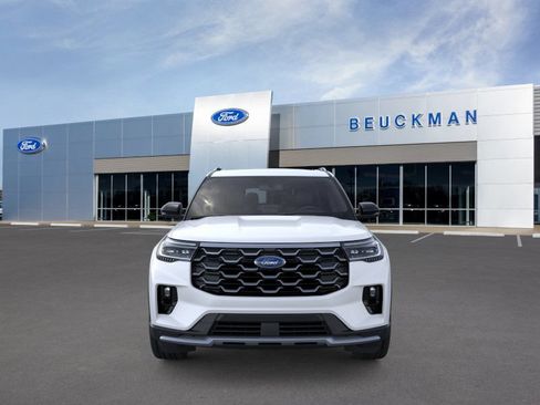 Used 2026 Ford Explorer Platinum w/ LUX Leather Package AWD/4WD image 2