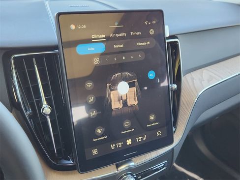 New 2026 Volvo XC60 B5 Plus w/ Climate Package image 14