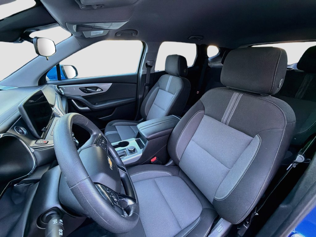 Used 2025 Chevrolet Blazer LT FWD image 20