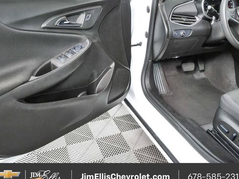 Used 2025 Chevrolet Malibu LT FWD image 7
