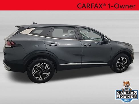 Used 2025 Kia Sportage LX AWD/4WD image 3