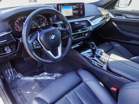 Used 2021 BMW 530i image 11