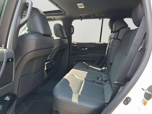 New 2025 Lexus LX 600 4WD w/ Luxury Package image 6