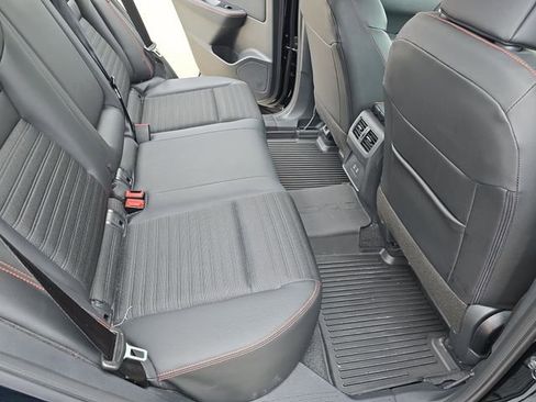 Used 2025 Nissan Rogue SV AWD/4WD image 12