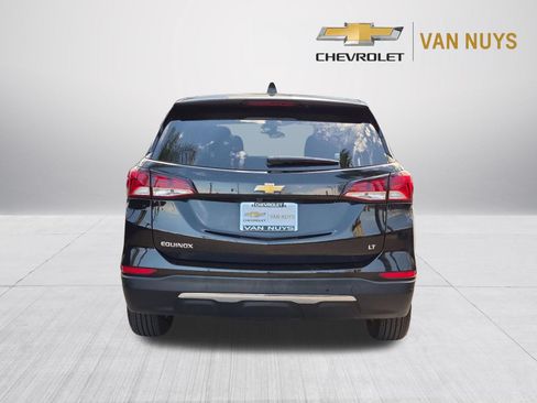 Used 2023 Chevrolet Equinox LT w/ Driver Convenience Package FWD image 6