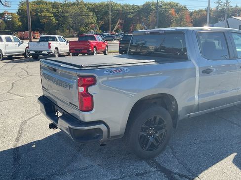 Used 2023 Chevrolet Silverado 1500 Custom w/ LPO, Dark Essentials Package image 5