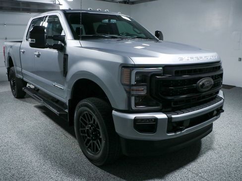 Used 2022 Ford F250 Lariat w/ Black Appearance Package image 5