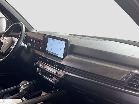 Used 2025 Kia Telluride EX X-Line AWD/4WD image 32