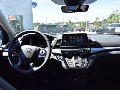New 2026 Honda Odyssey Touring image 37