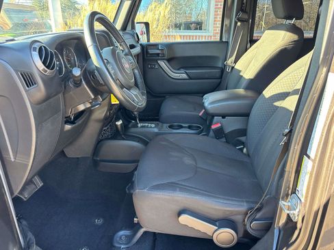 Used 2017 Jeep Wrangler Unlimited Sport w/ Quick Order Package 24S image 7