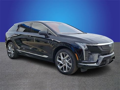 New 2026 Cadillac Optiq Luxury 1 image 3