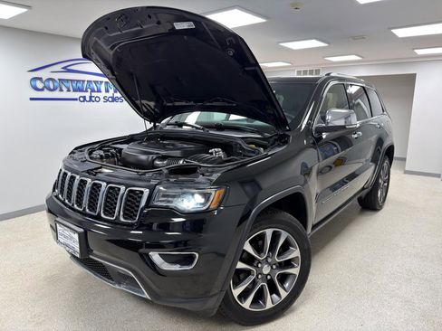 Used 2018 Jeep Grand Cherokee Limited w/ Luxury Group II image 35