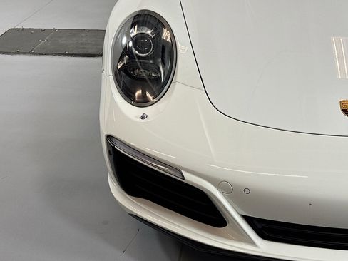 Used 2017 Porsche 911 Carrera 4S image 28