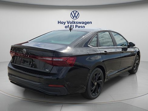 New 2026 Volkswagen Jetta SE FWD image 3