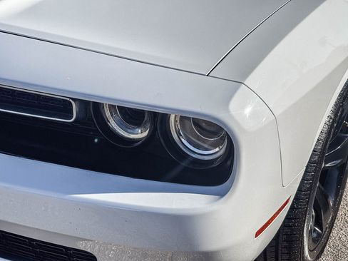 Used 2020 Dodge Challenger SXT w/ Driver Convenience Group RWD image 9